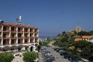 Talao Отель 3*